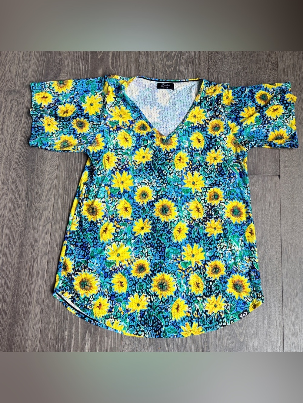 Exotica ExoticAthletica Sunflower Basketball Bball Mesh V-Neck Boyfriend Tee